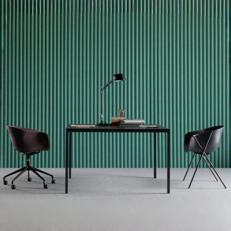 Technical specifications and dimensions for 3D embossed wall panels.